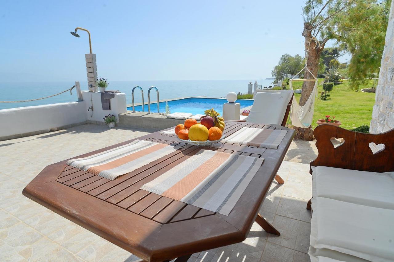Antorina Beachfront Villas With Private Pools Kamari  Kültér fotó