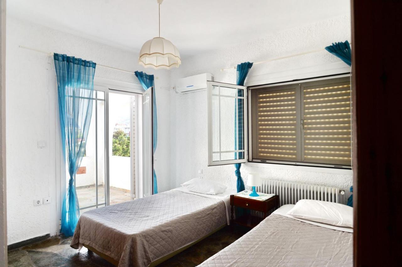Antorina Beachfront Villas With Private Pools Kamari  Kültér fotó