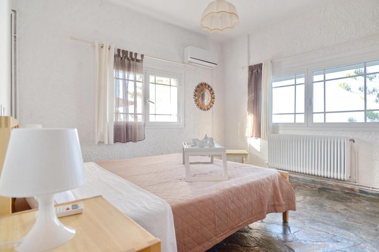 Antorina Beachfront Villas With Private Pools Kamari  Kültér fotó