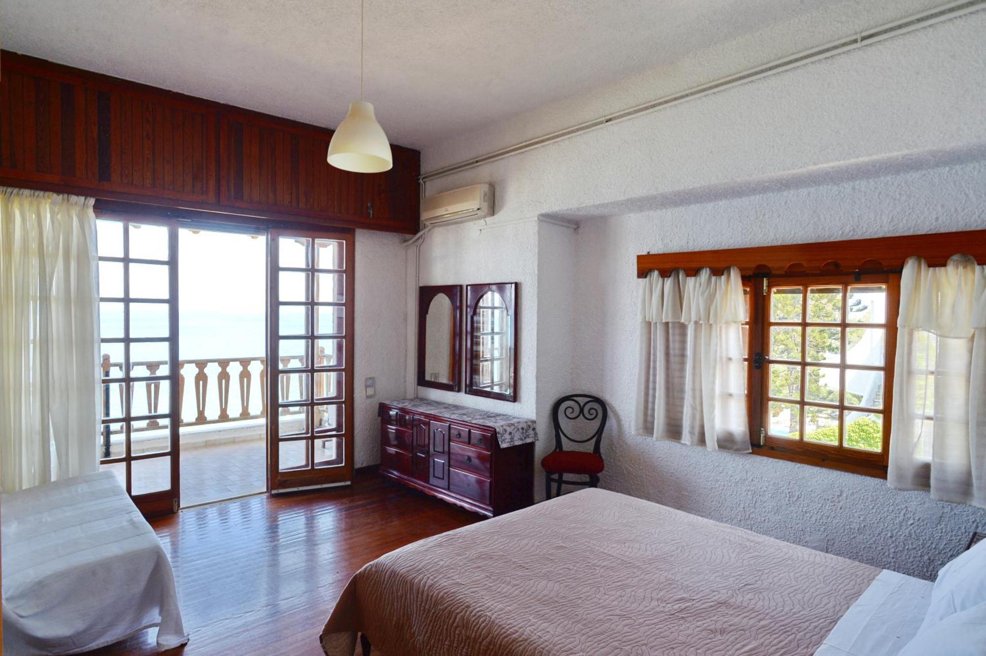 Antorina Beachfront Villas With Private Pools Kamari  Kültér fotó