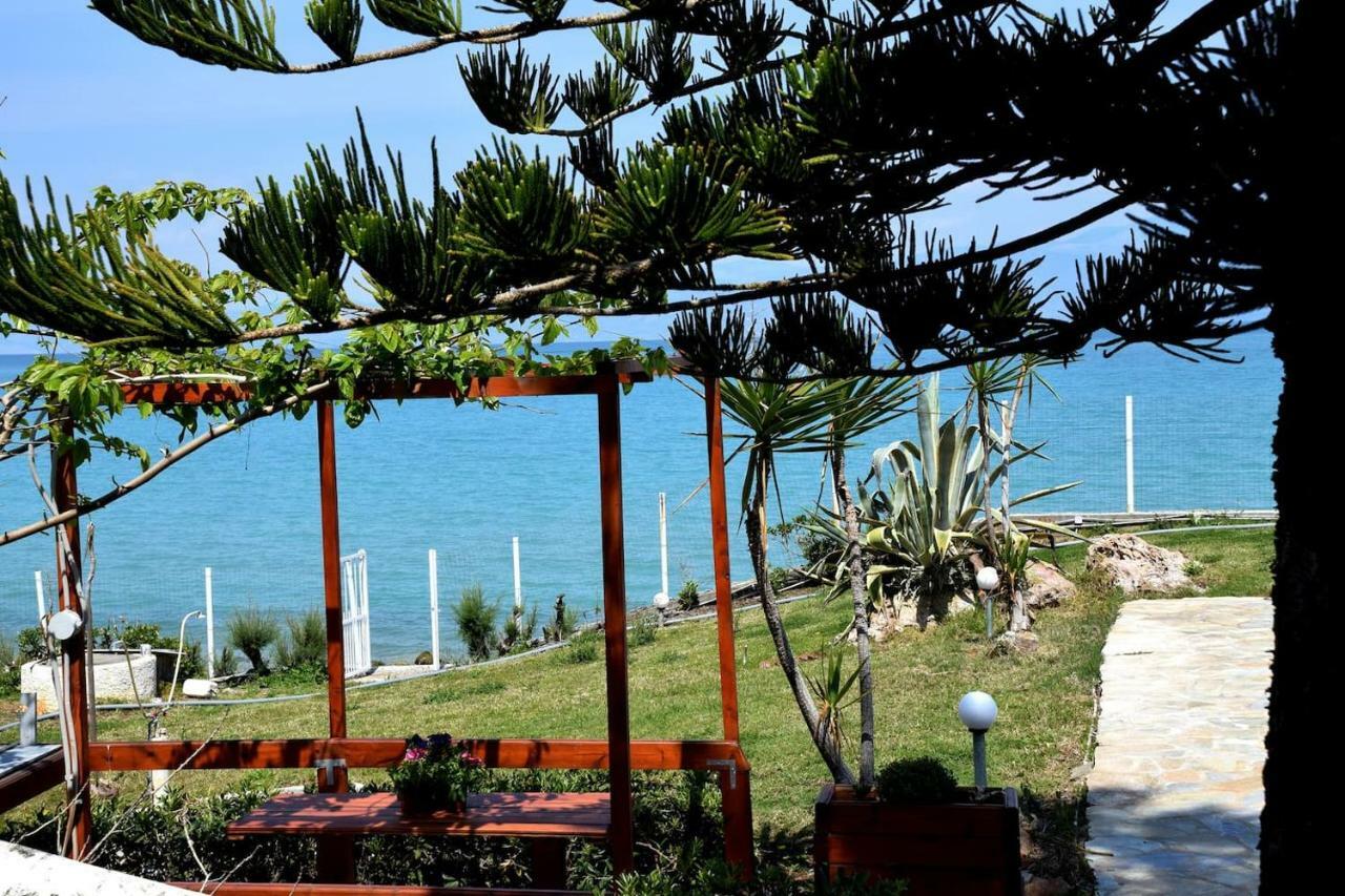 Antorina Beachfront Villas With Private Pools Kamari  Kültér fotó