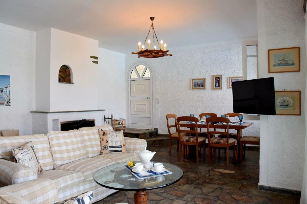 Antorina Beachfront Villas With Private Pools Kamari  Kültér fotó