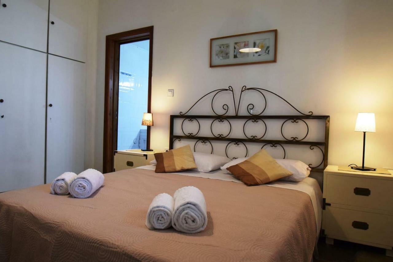 Antorina Beachfront Villas With Private Pools Kamari  Kültér fotó